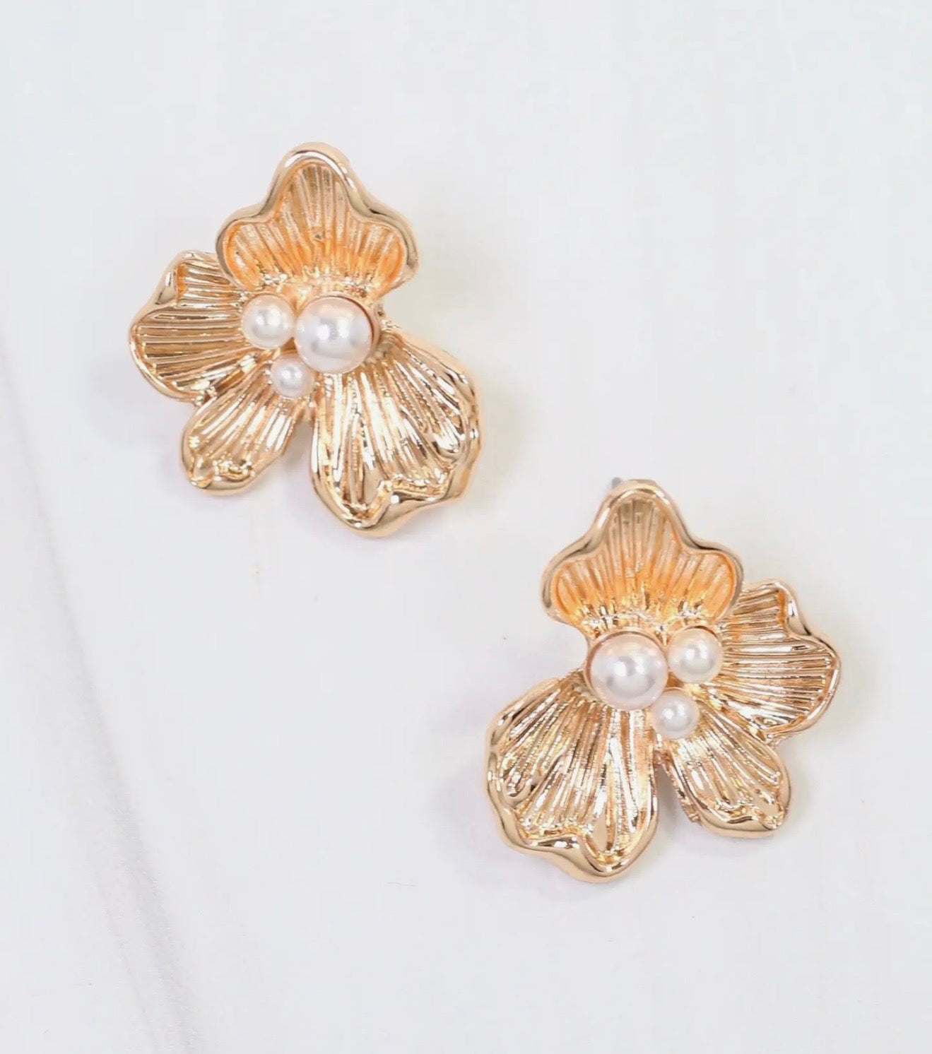 Alice Pearl Flower Earrings