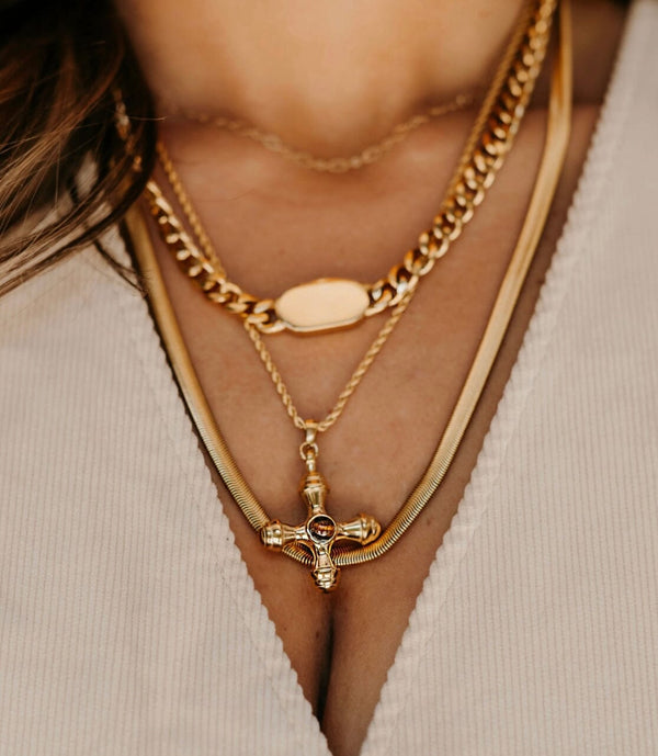 Hollis Necklace Jewelry 