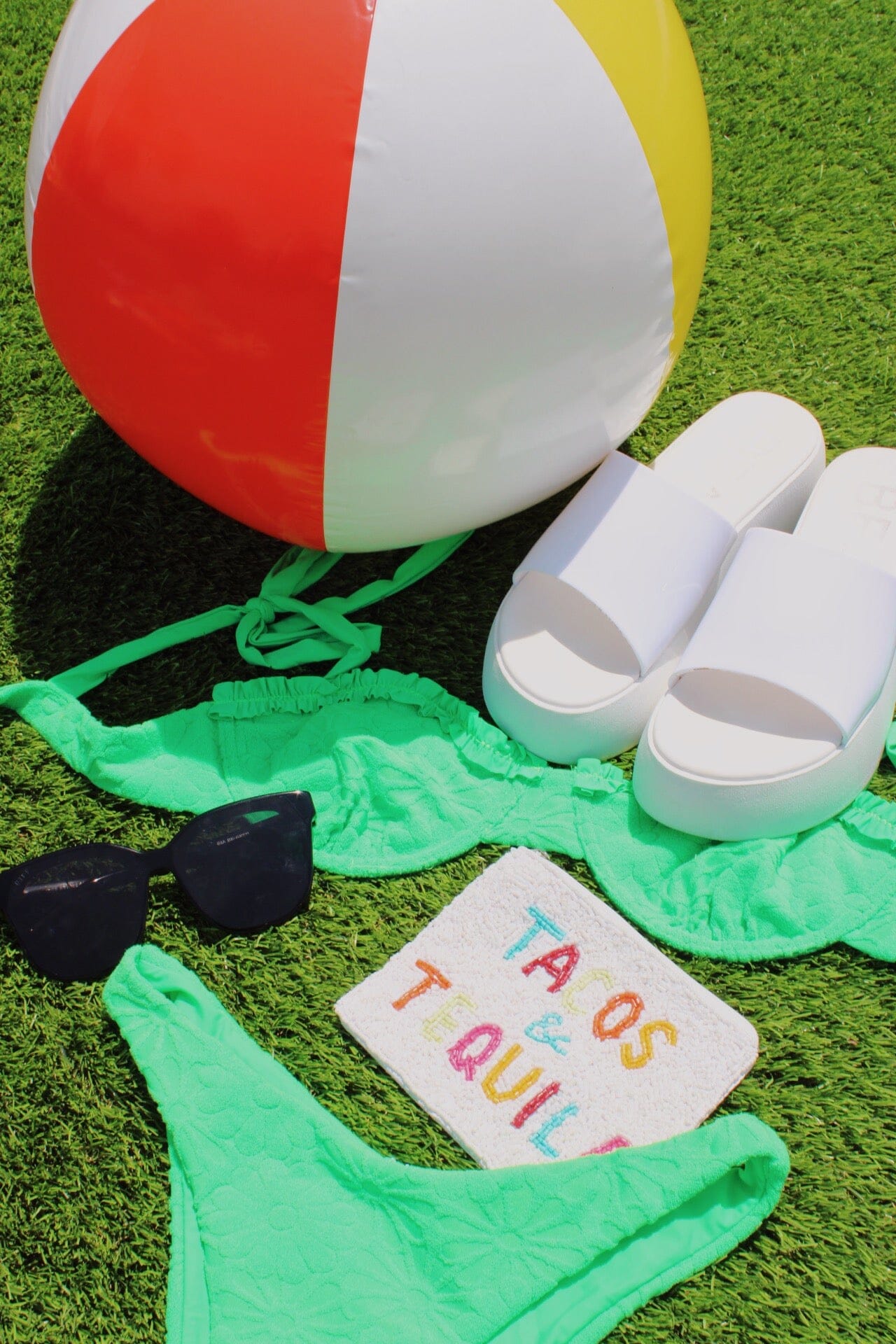 Dipping Daisy Bikini Top Accessories