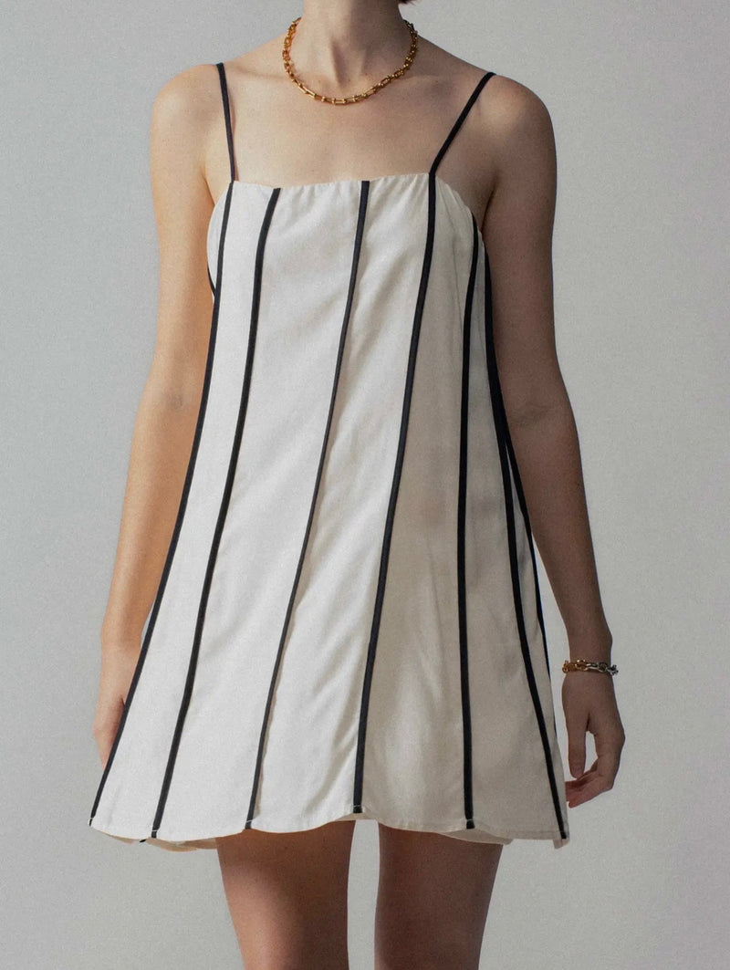 Dasiy Dress