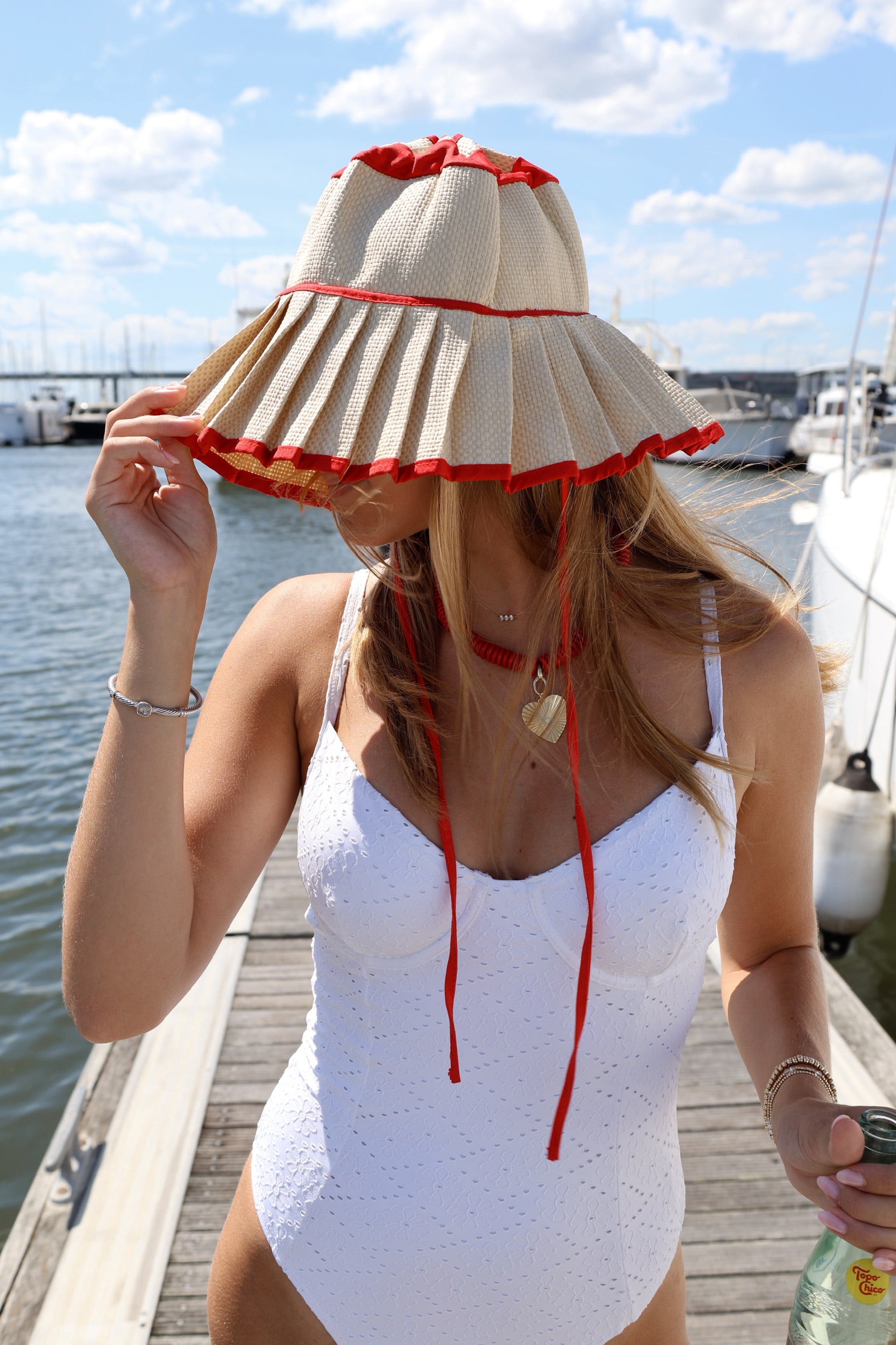 Vivienne Hat