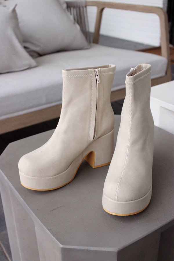 Dalton Ivory Boots