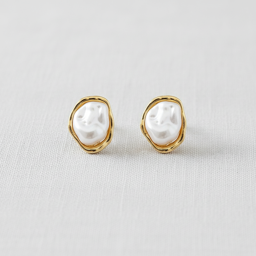 Paige Pearl Earrings