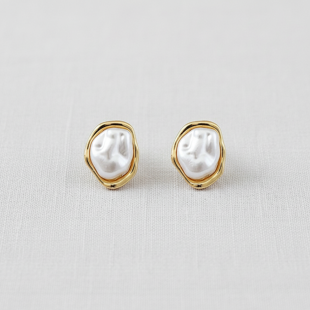 Paige Pearl Earrings