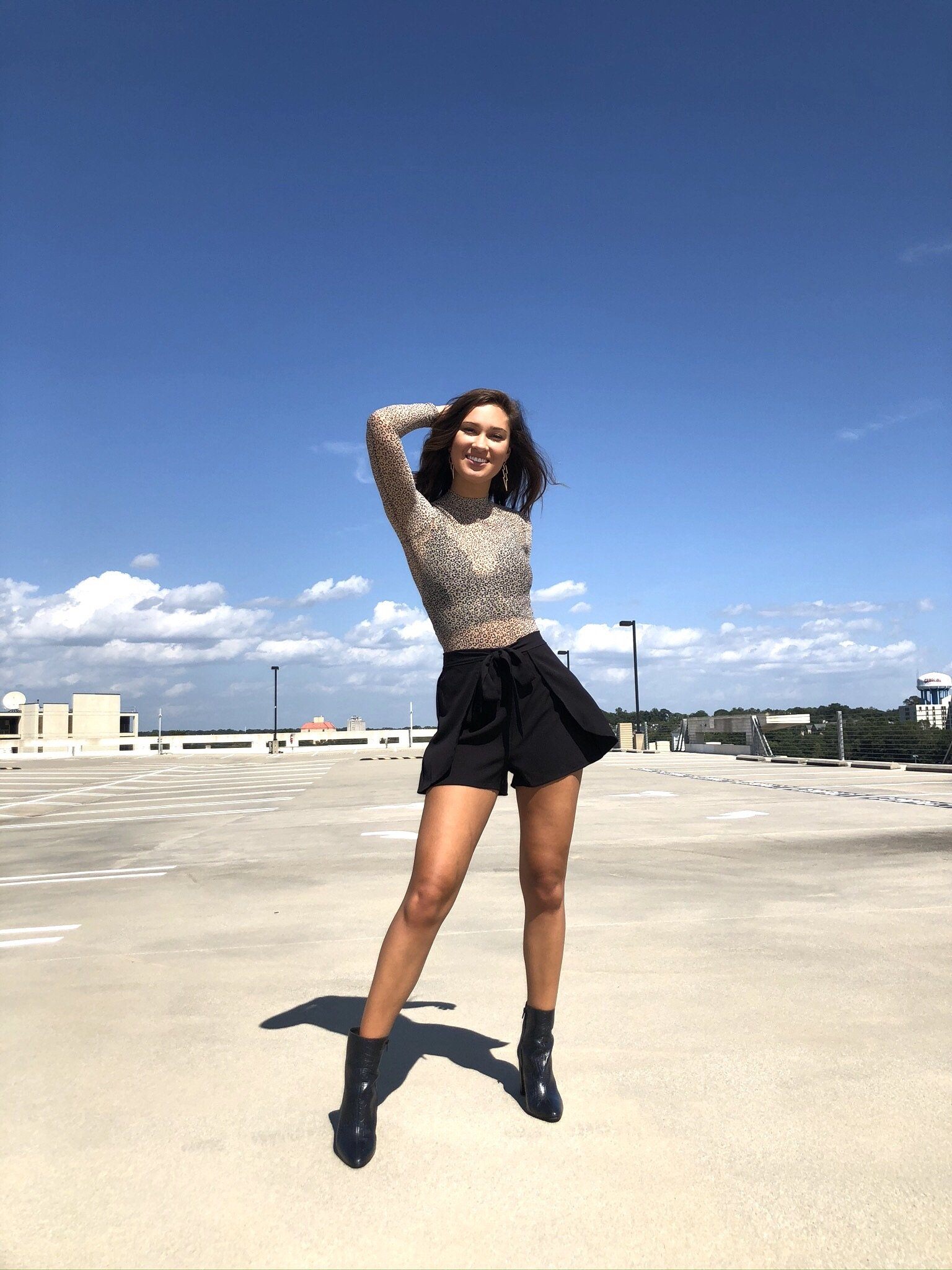 Nautia Front Knot Short Bottoms 